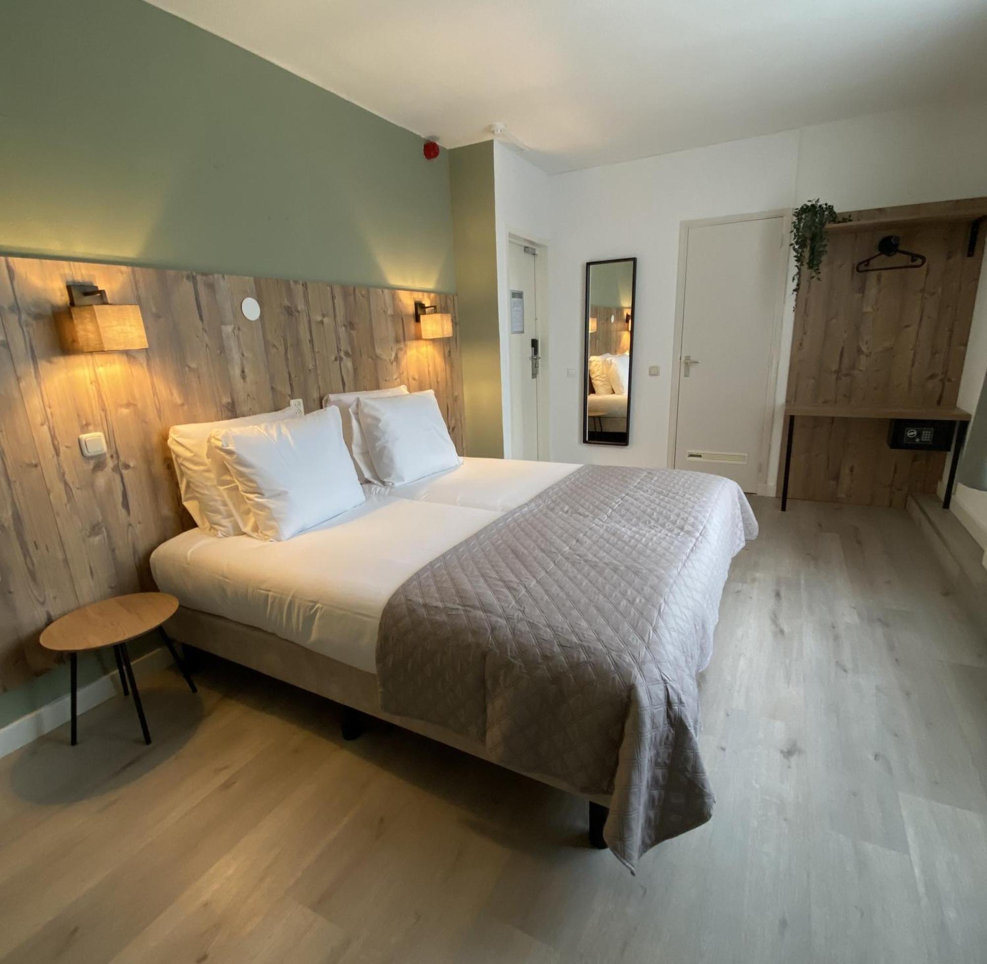Hotel Emilia Каатсхойвел Экстерьер фото